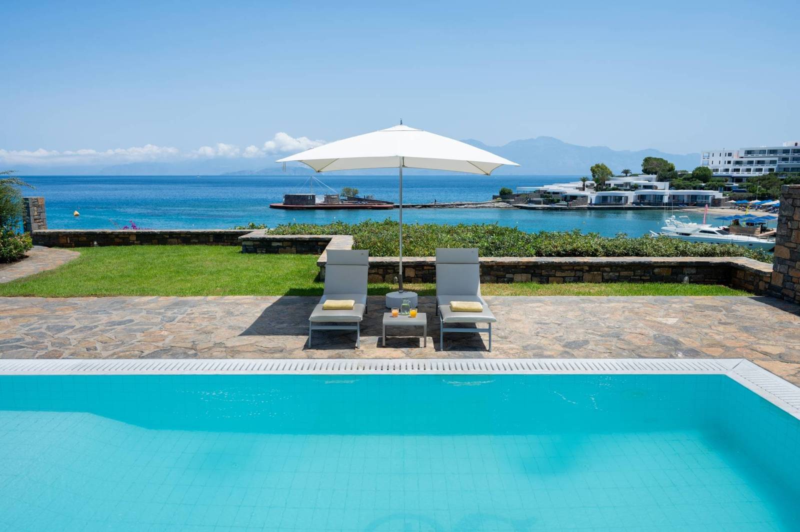 Elounda Beach Hideaway Villa 私人泳池與海景