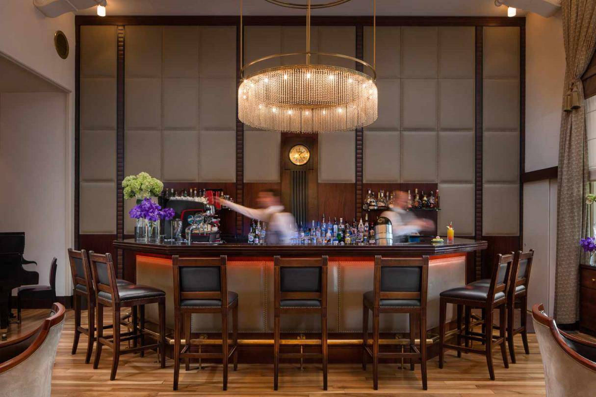 札格雷布 Esplanade Zagreb Hotel Esplanade 1925 Lounge & Cocktail Bar 的吧台