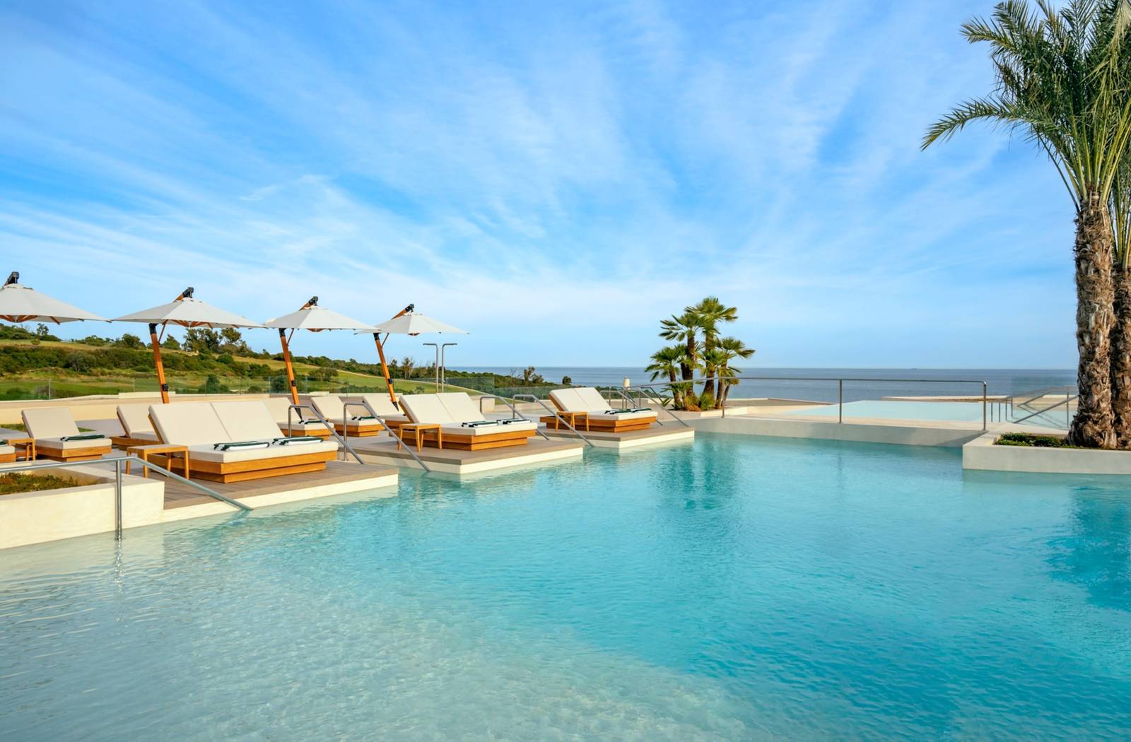 Fairmont La Hacienda 面海無邊際泳池