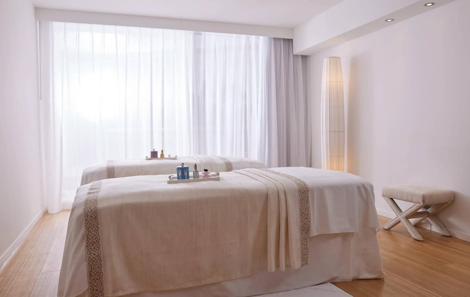 Fairmont Spa Monte Carlo 明亮的療程室