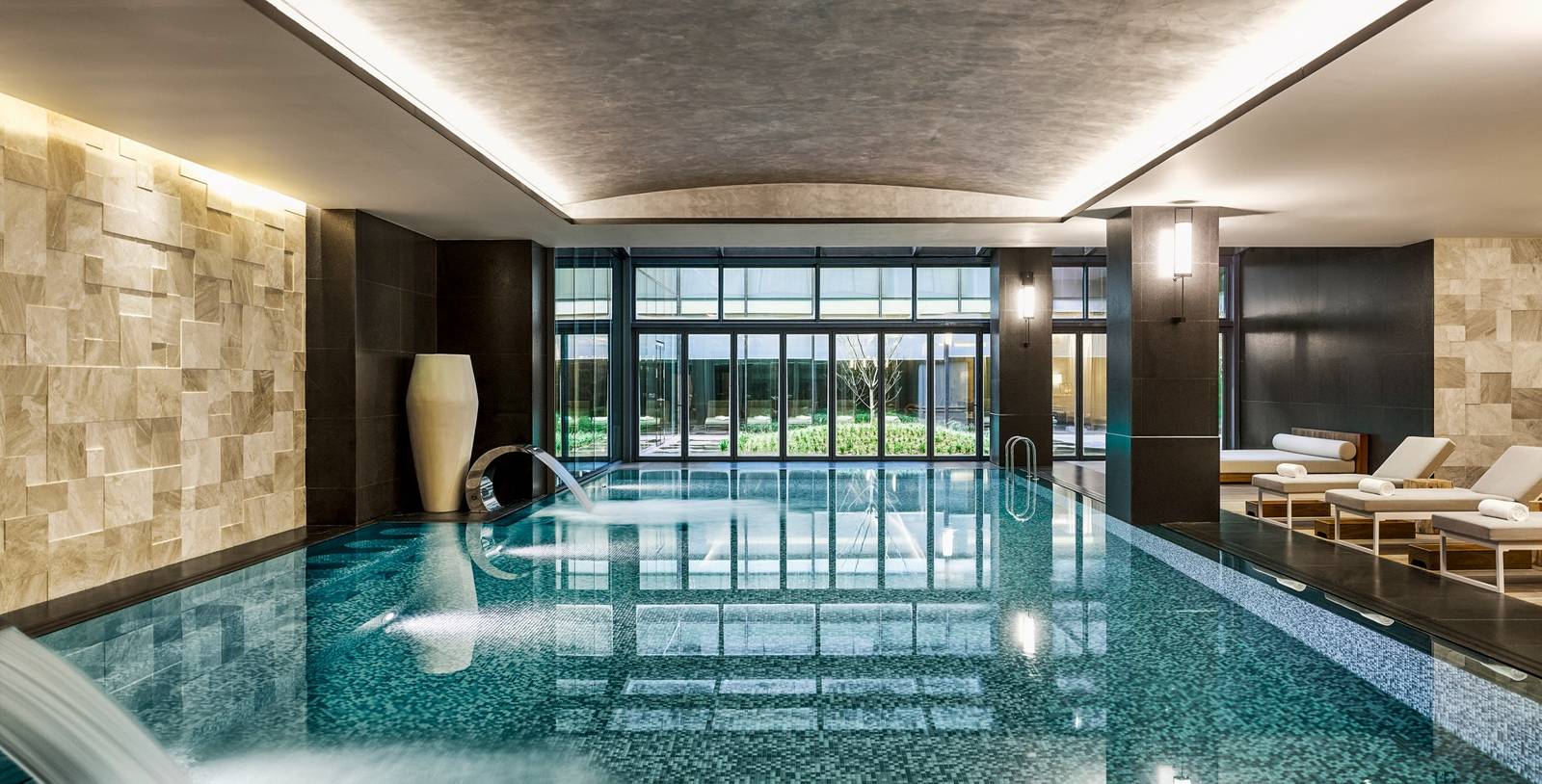 Fairmont Quasar Istanbul Spa 室內溫水泳池