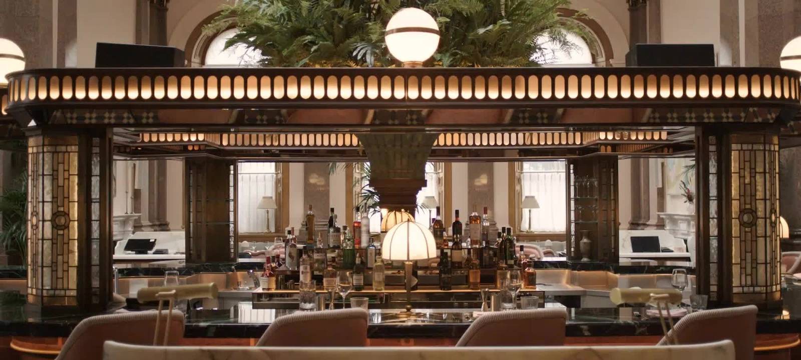 愛丁堡 Gleneagles Townhouse The Spence 全日餐廳吧台與挑高大廳