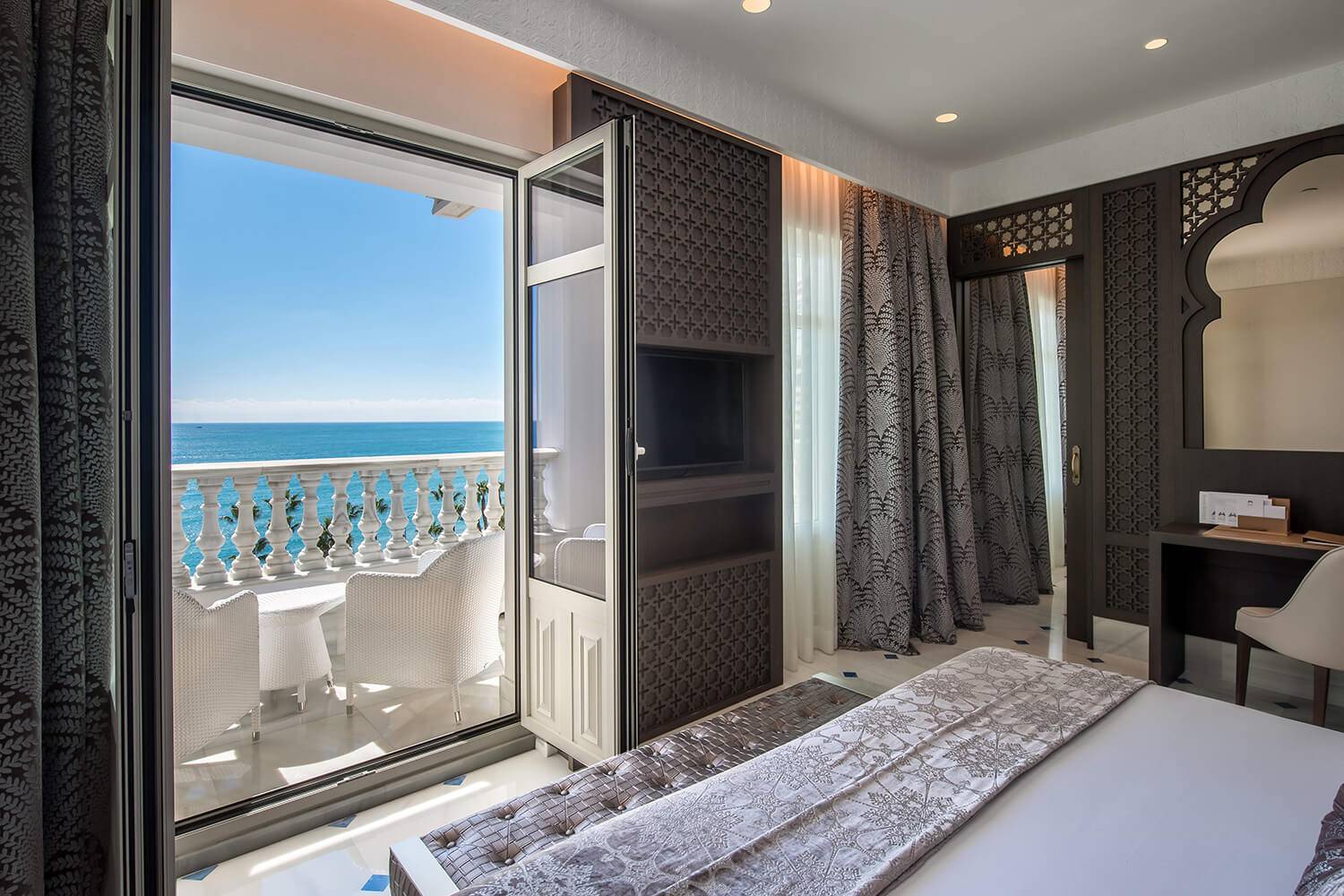 Gran Hotel Miramar 可看海的陽台客房