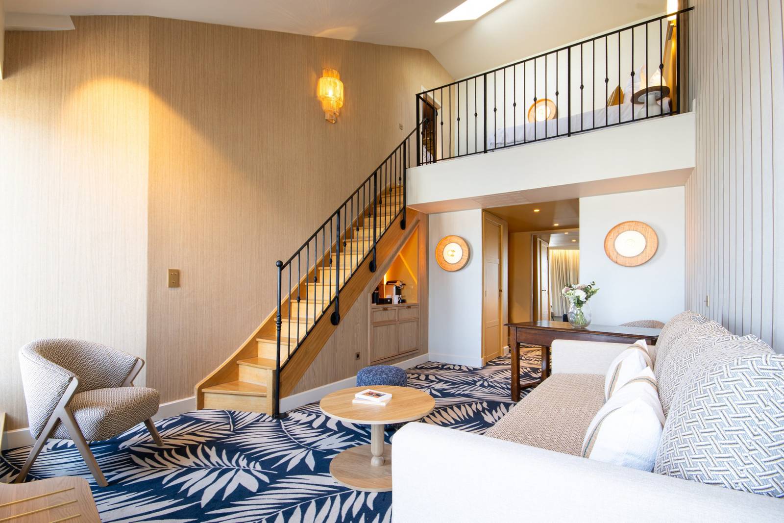 Grand Hôtel Beauvau Duplex Suite 樓中樓起居區