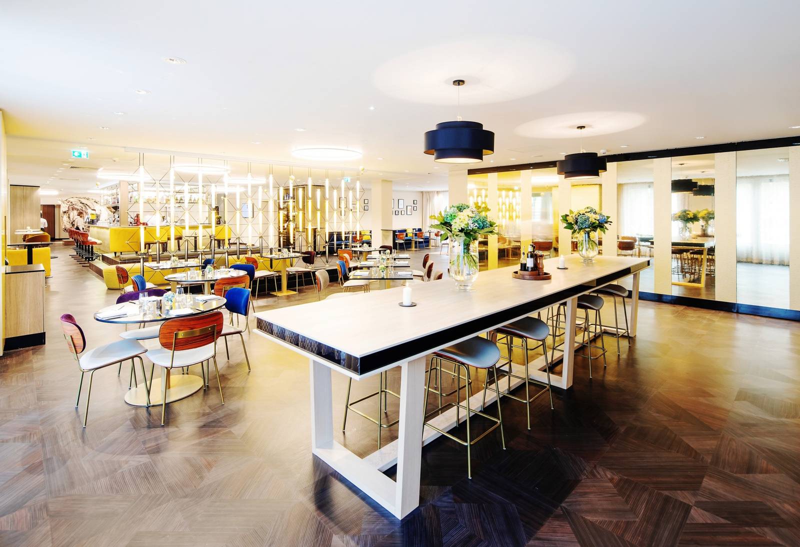 布雷根茲 Grand Hotel Bregenz DIVVY 餐廳長桌座位