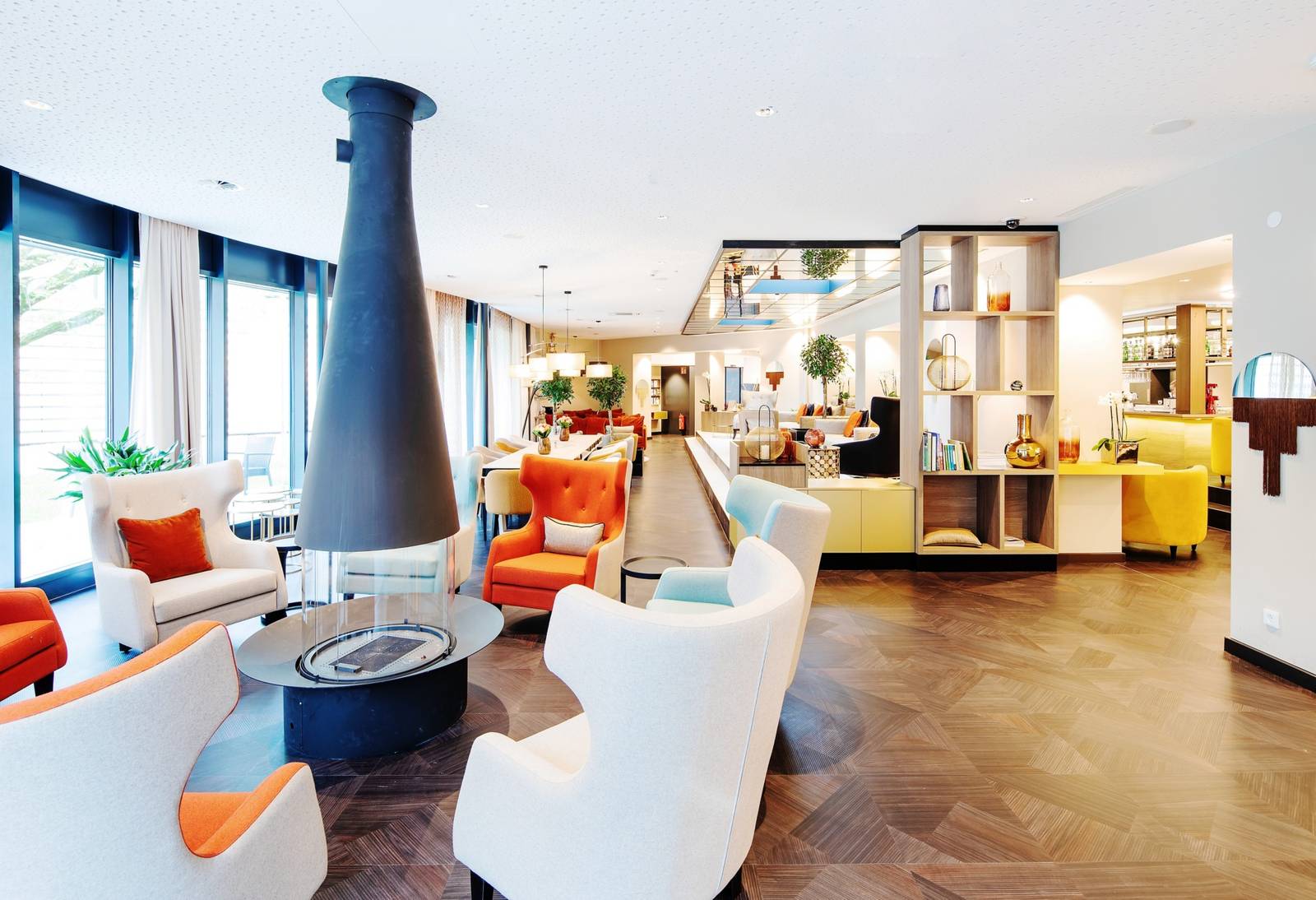 布雷根茲 Grand Hotel Bregenz大廳壁爐休憩區