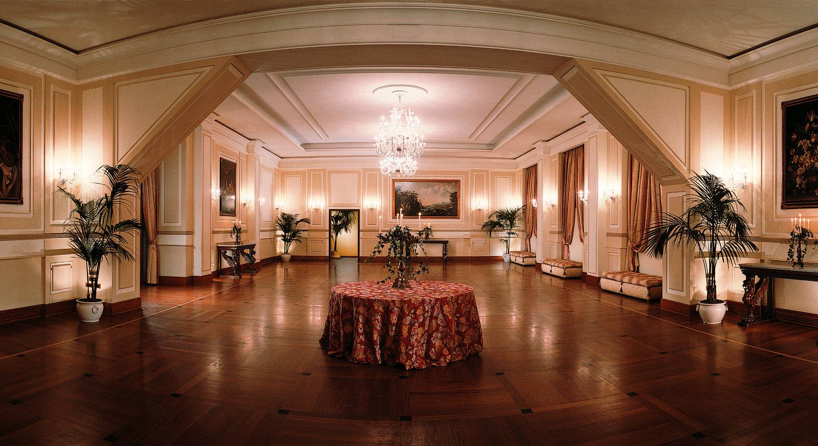 拿坡里 Grand Hotel Vesuvio 宴會廳