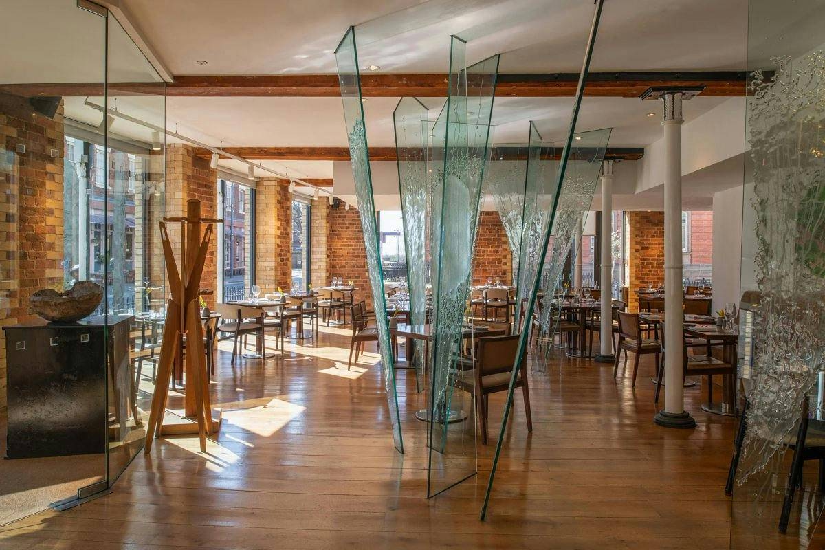 Hope Street Hotel The London Carriage Works 餐廳與玻璃隔屏
