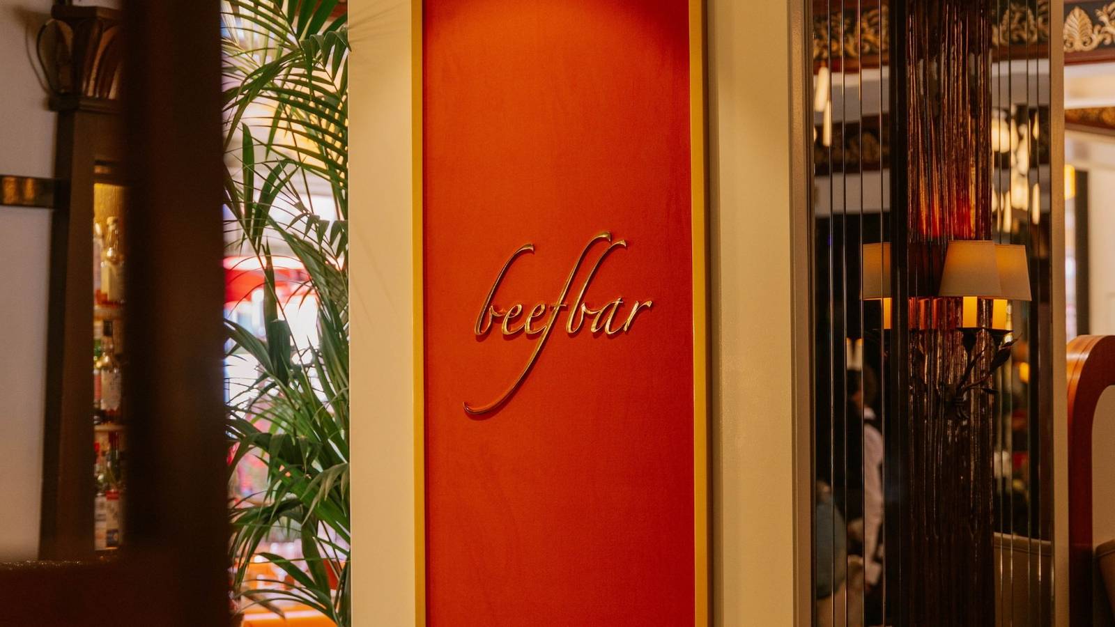 坎城 Le Majestic 酒店 Beefbar 餐廳入口
