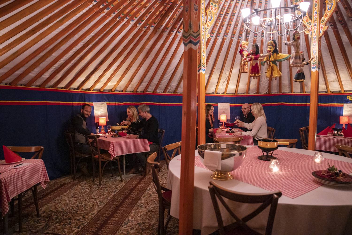 伯恩 Hotel Innere Enge 公園裡的 Fondue Jurte 蒙古包餐室