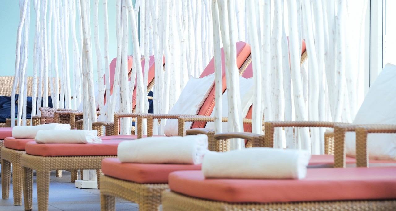 柏林 Hotel Palace Berlin Spa 休憩躺椅區