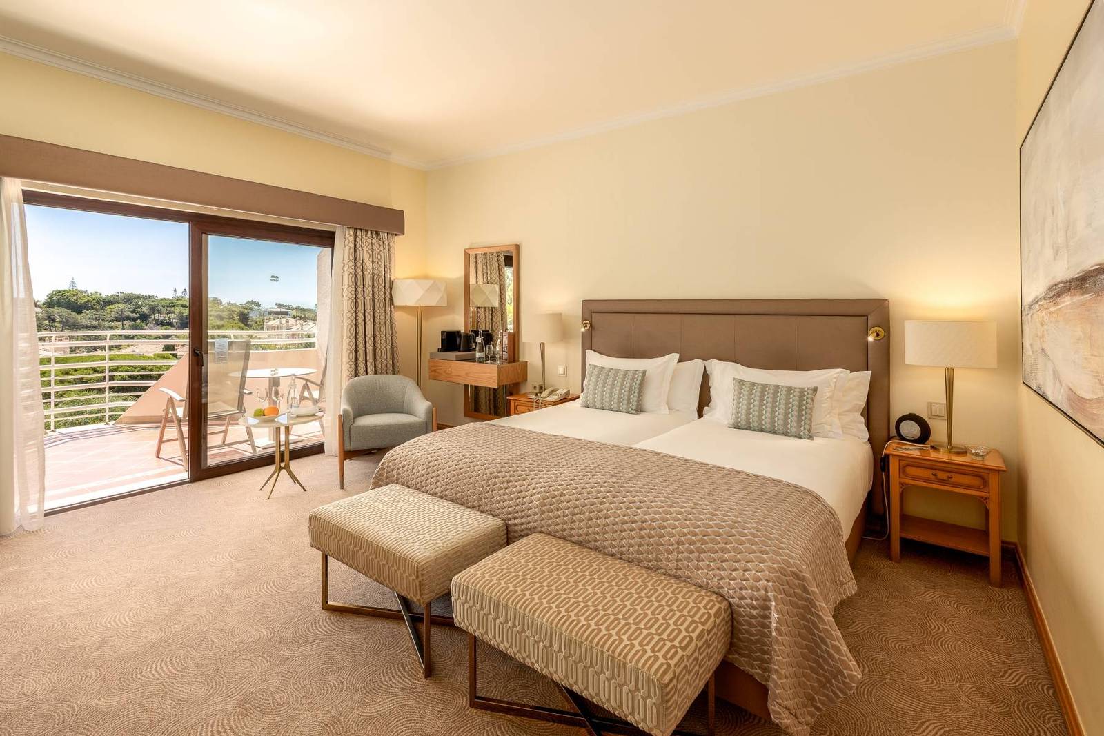 Hotel Quinta do Lago 客房與陽台落地窗