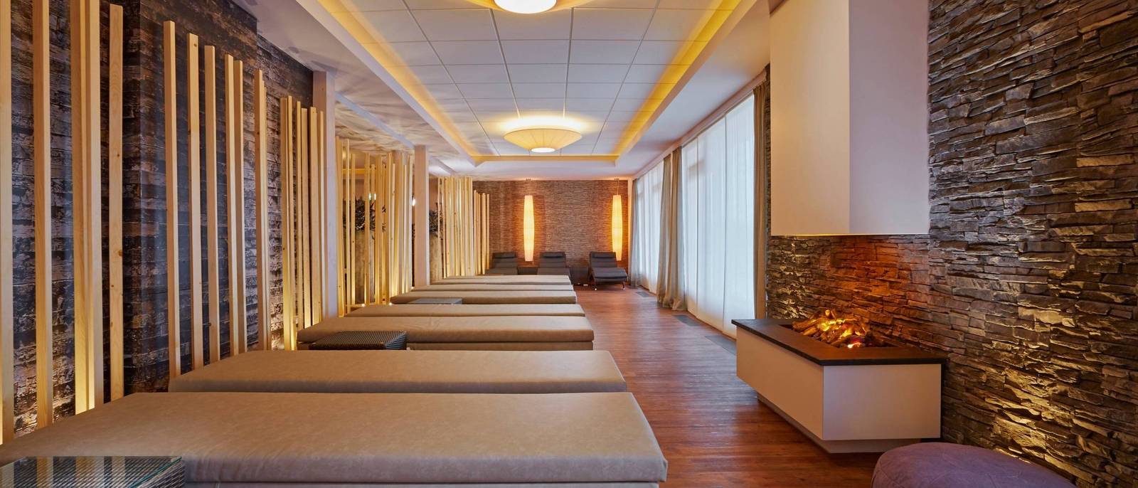 福森 Hotel Sommer 全景休息室的躺椅
