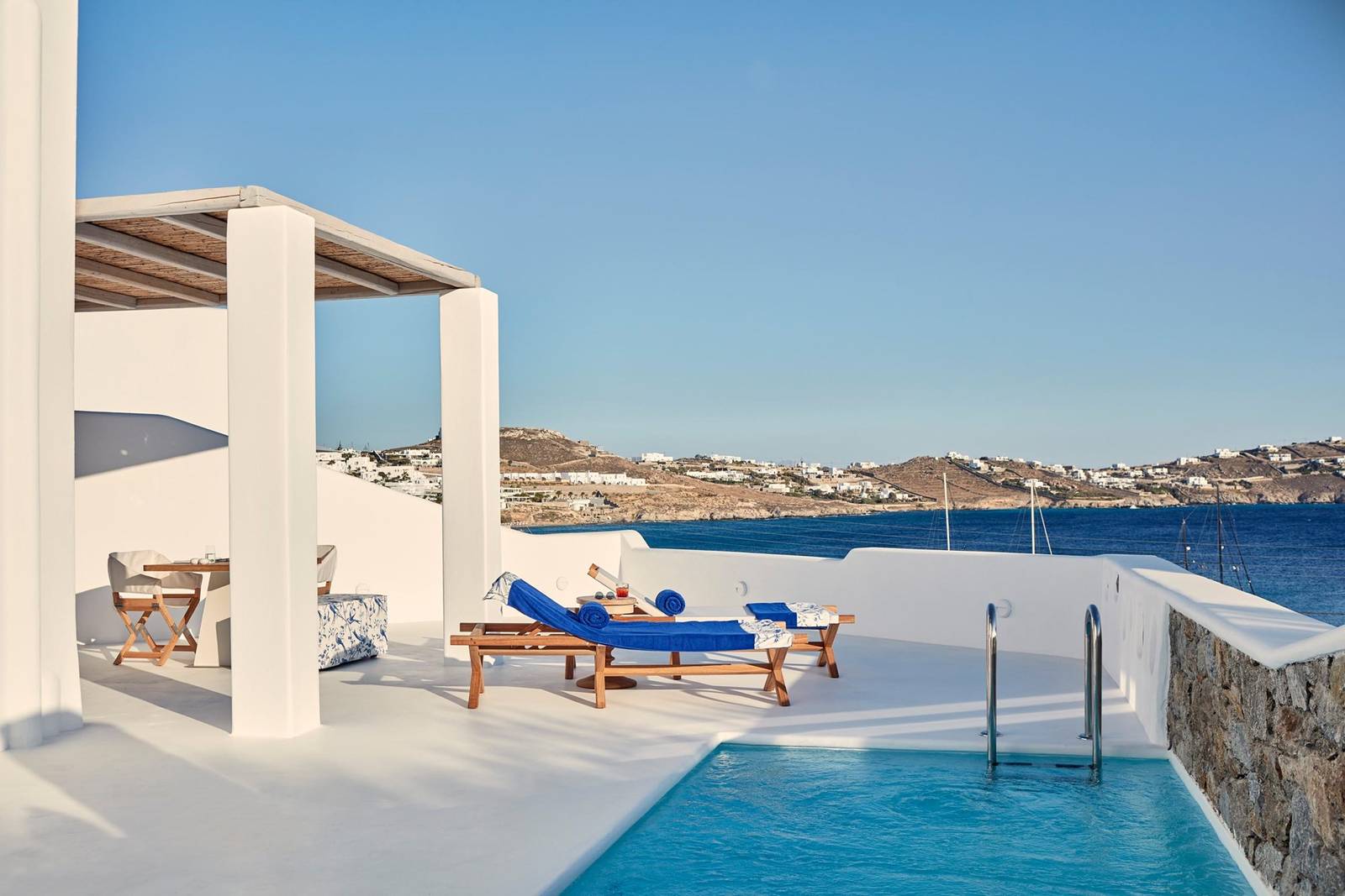 Katikies Mykonos Honeymoon Suite 私人泳池與海景露台