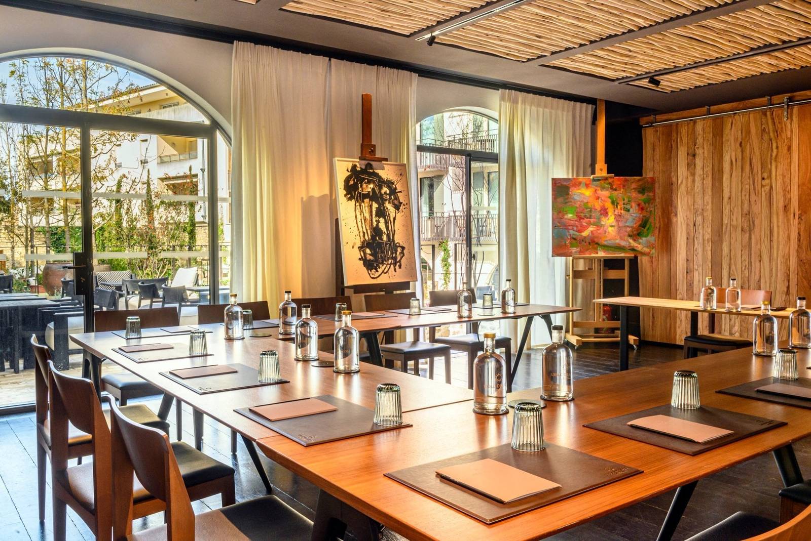 L'Isle de Leos La Roue 餐廳用餐區