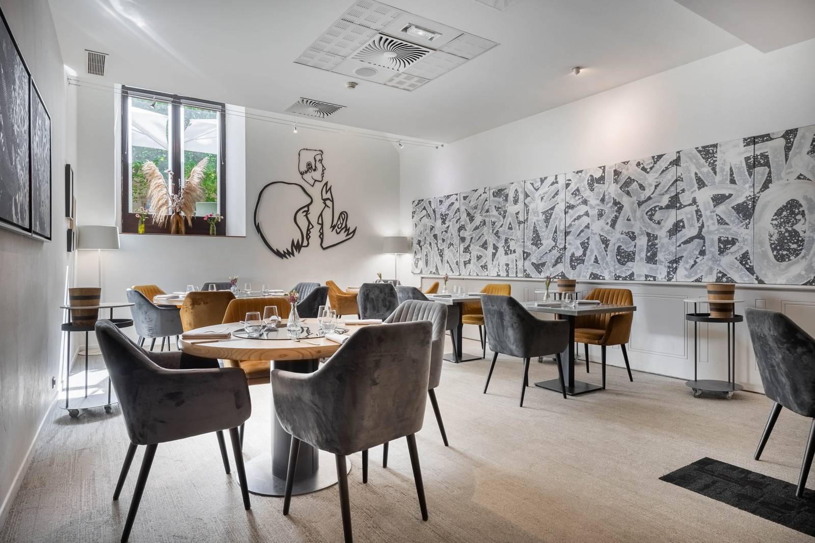 La Citadelle 酒店 La Réserve 餐廳用餐區