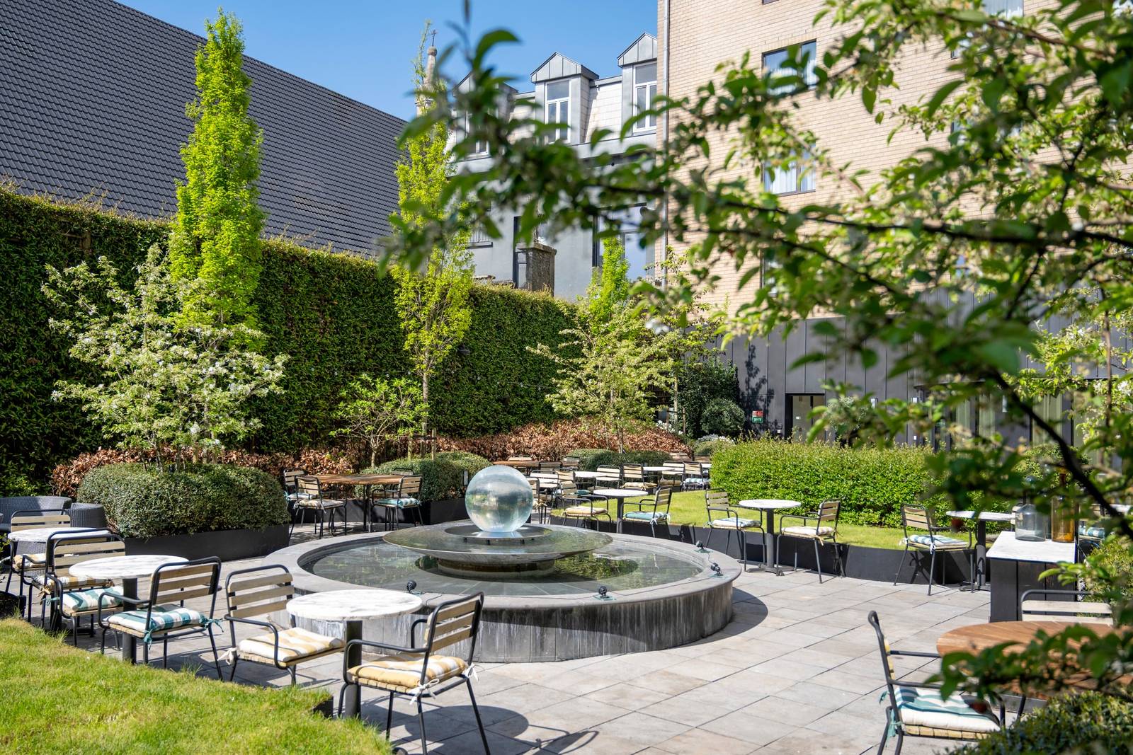 Le Louise Hotel 空中花園 Le Jardin Suspendu 噴泉庭園