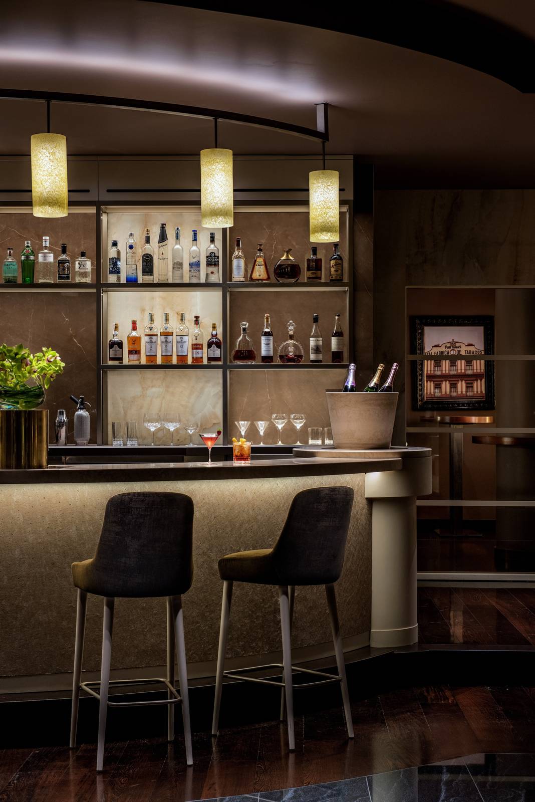 Lefay Resort & SPA 酒吧吧台與酒櫃