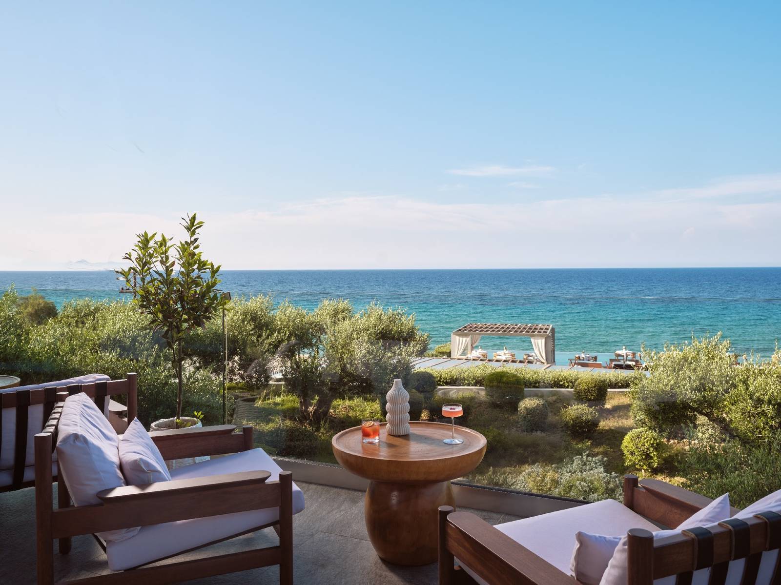 扎金索斯 Lesante Blu Panorama Champagne Bar 海景露台座位