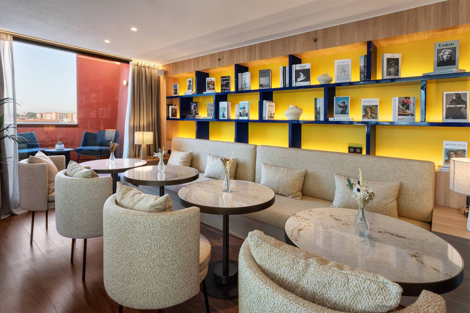 畢爾包 Meliá Bilbao The Level 專屬酒廊