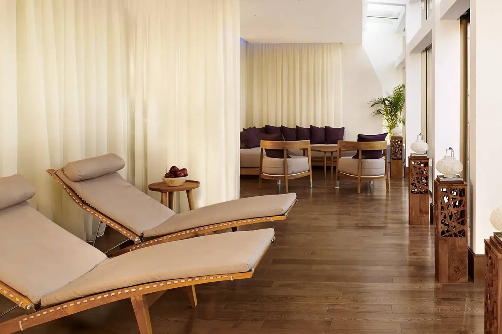 貝爾格勒 Metropol Palace Spa 放鬆室躺椅