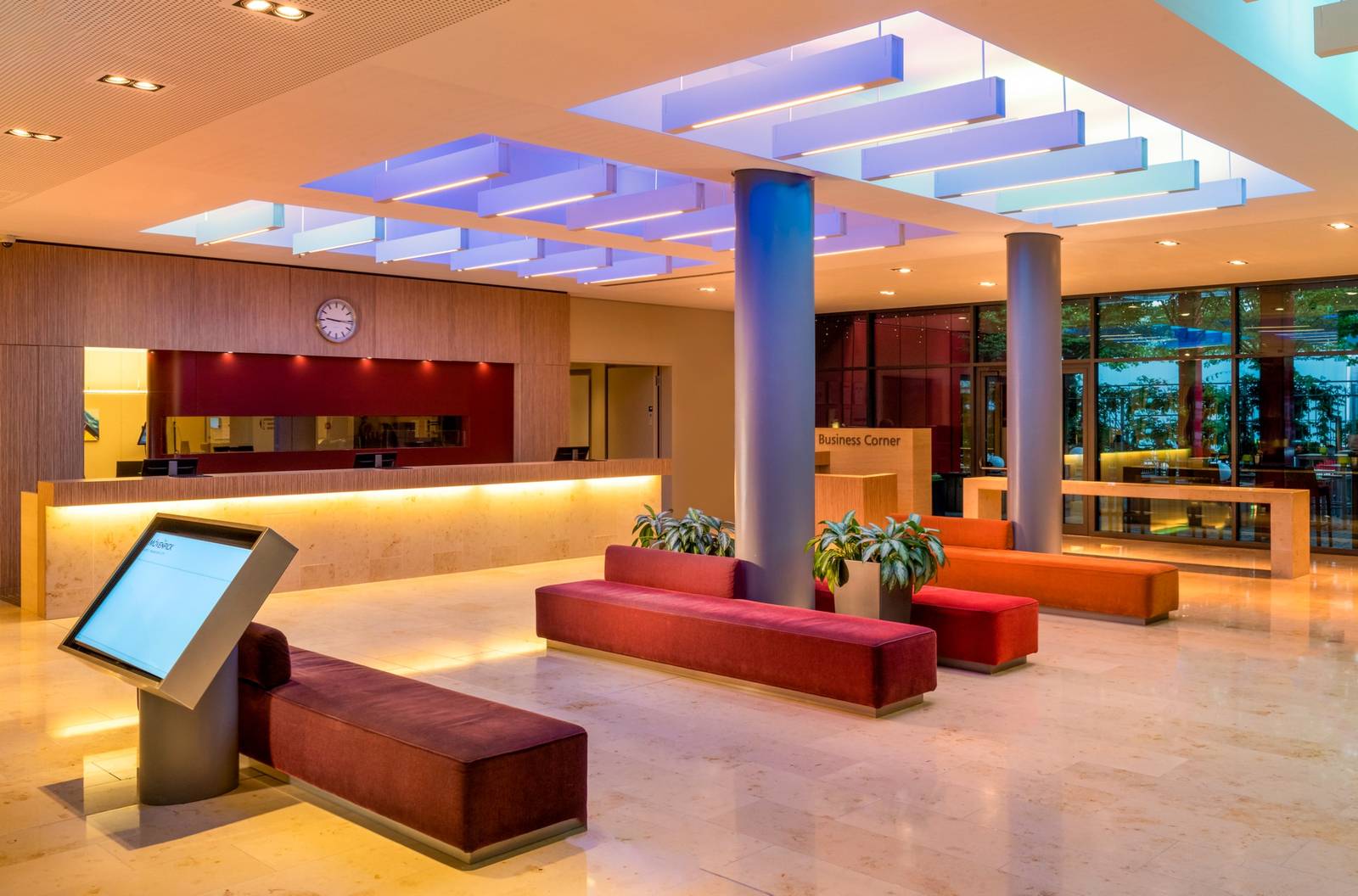 法蘭克福 Mövenpick Hotel Frankfurt City 大廳接待區