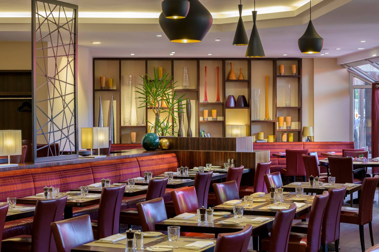 日內瓦莫凡彼酒店 Mövenpick Restaurant 用餐區
