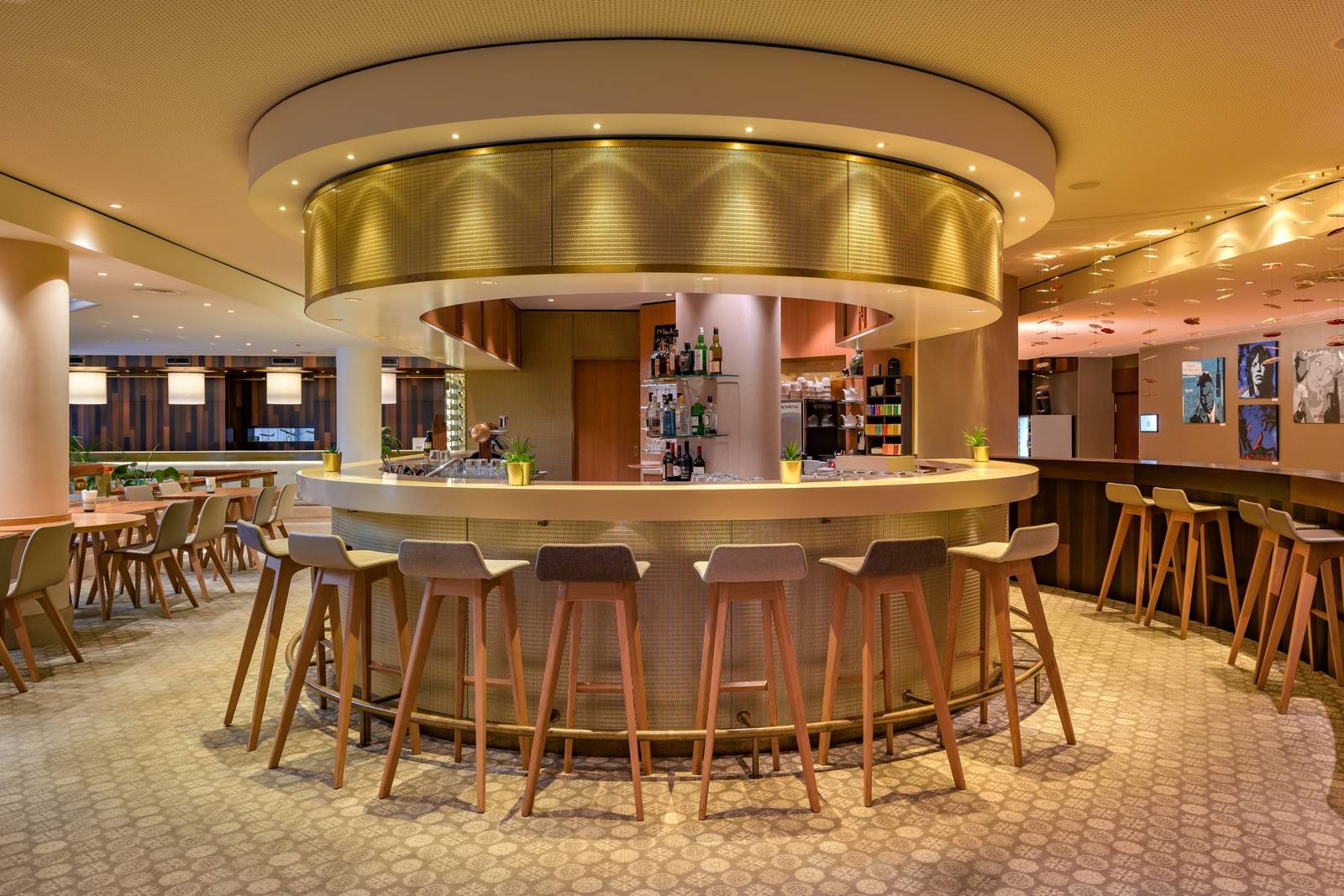 日內瓦莫凡彼酒店 Gate 20 酒吧吧檯