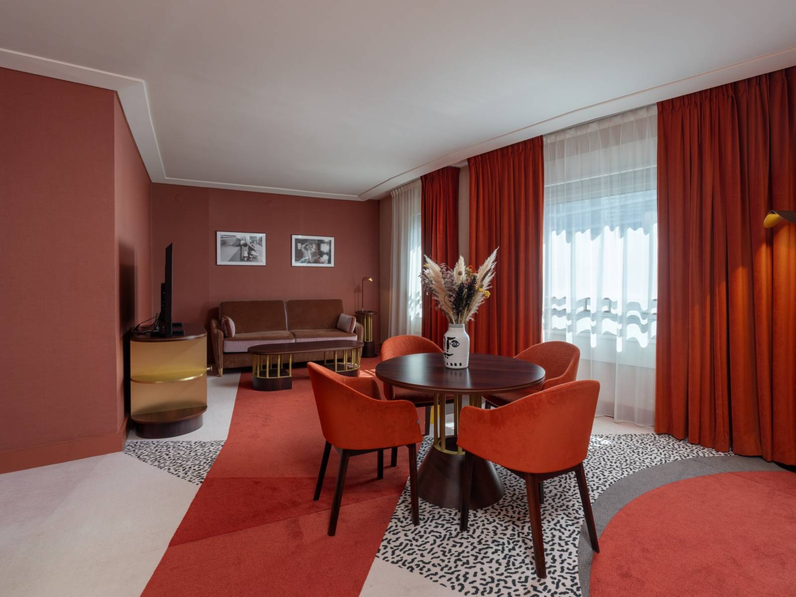 Nest Hotel L'Envol Suite 起居區