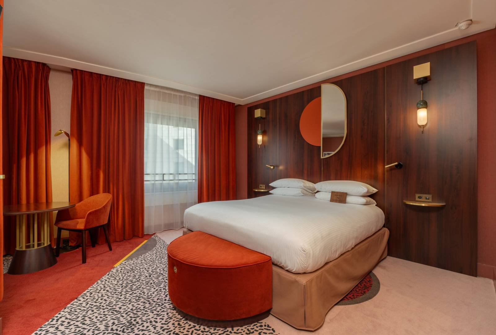 Nest Hotel Signature 大床房