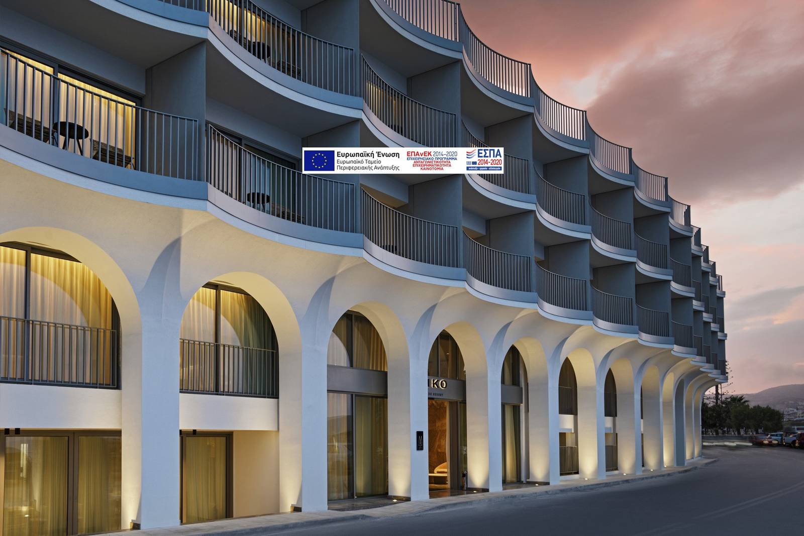 NIKO Seaside Resort 拱廊外觀立面