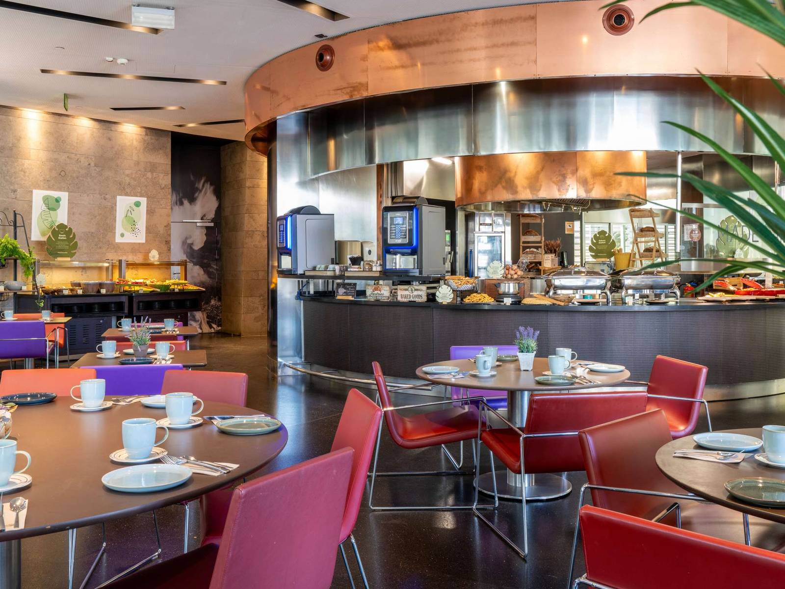 巴塞隆納 Novotel Barcelona City 早餐自助區