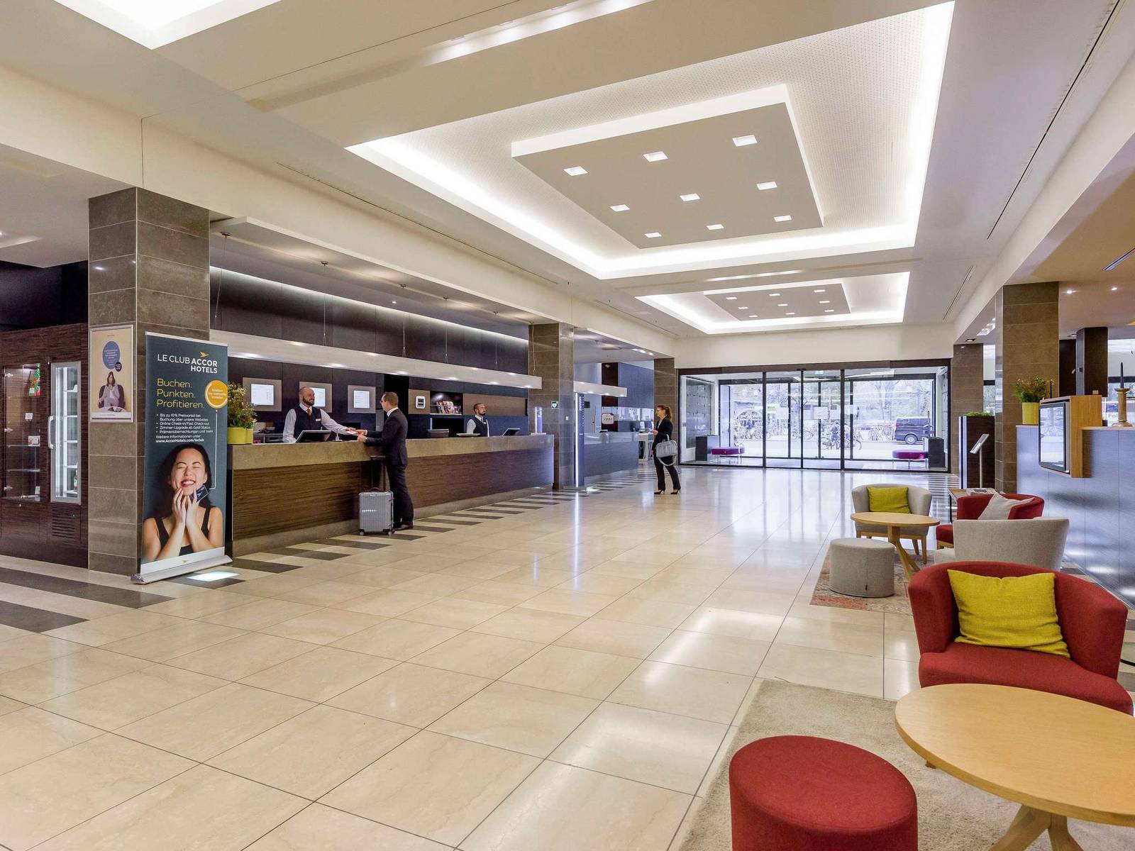 Novotel Berlin Am Tiergarten 大廳與櫃檯