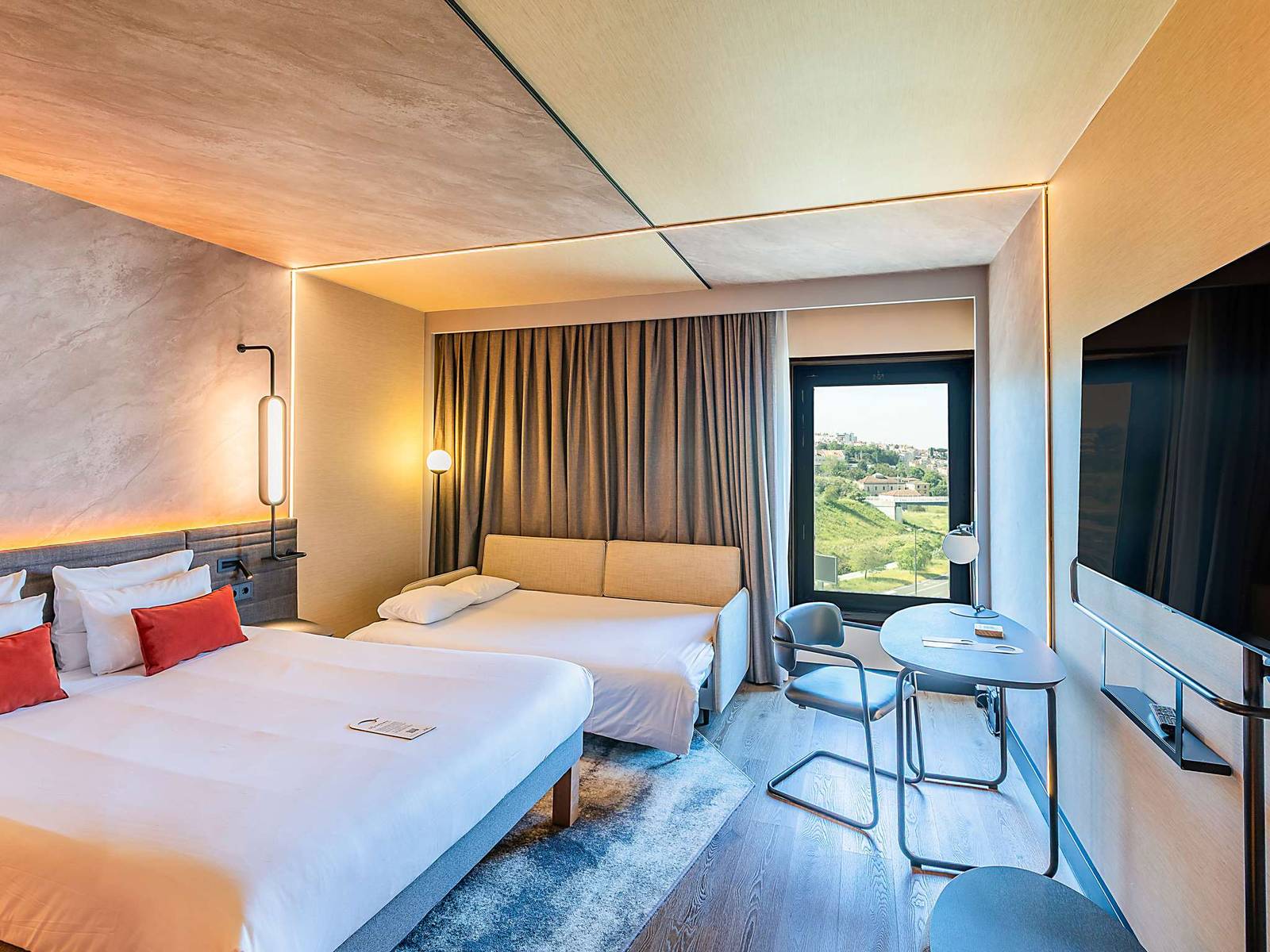 里斯本 Novotel Lisboa Superior 客房與沙發床