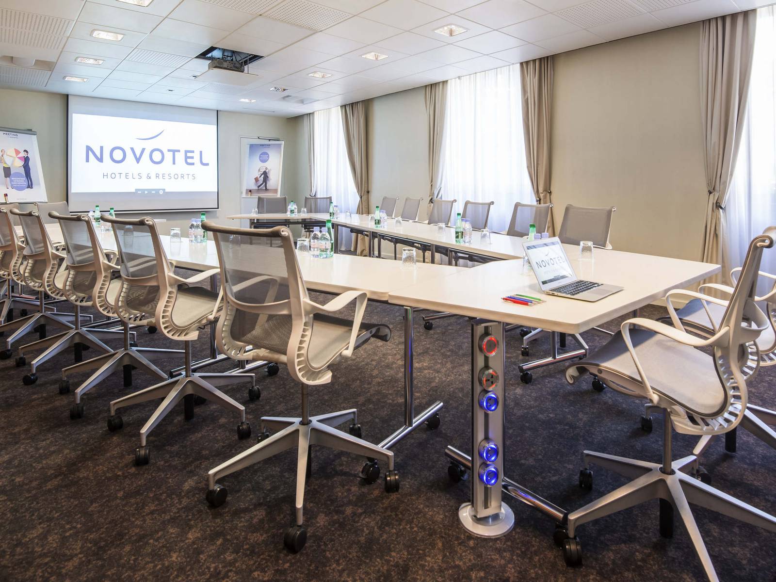尼斯 Novotel 會議室