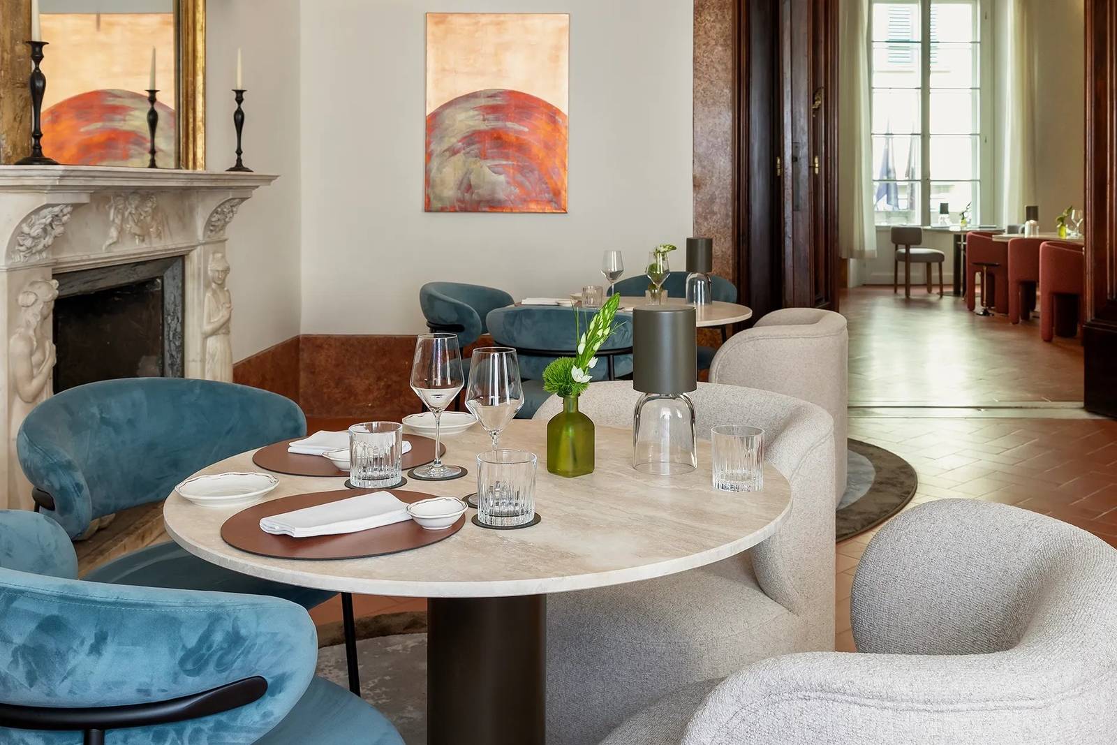 Palazzo Firenze Guelfi & Ghibellini 酒吧壁爐旁座位