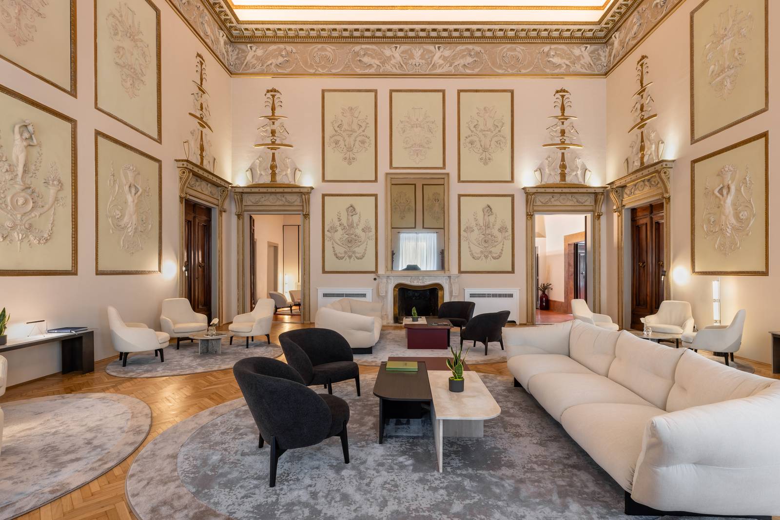 Palazzo Firenze 音樂廳沙發座區