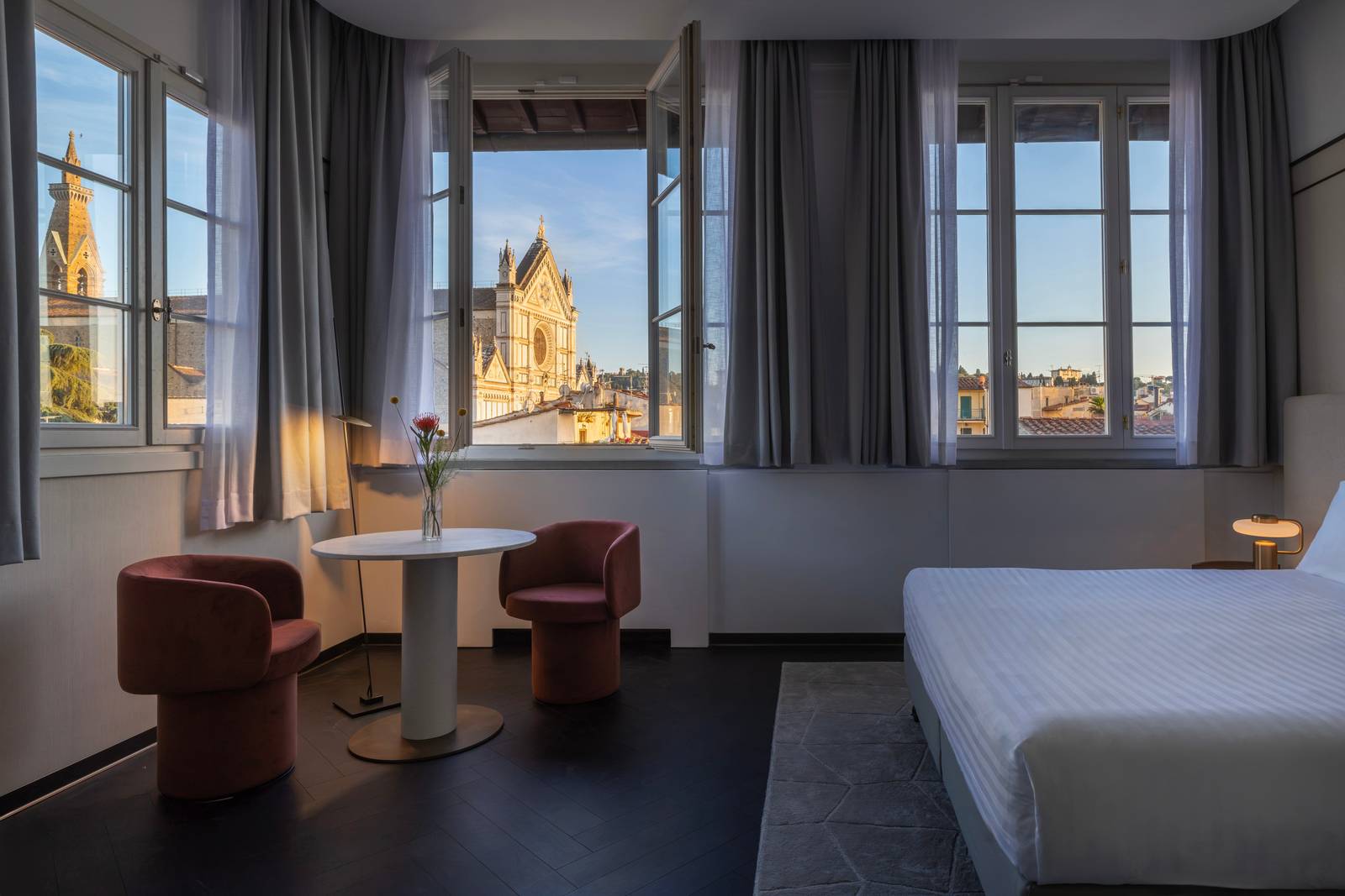 Palazzo Firenze Two-Bedroom Family Junior Suite 窗景