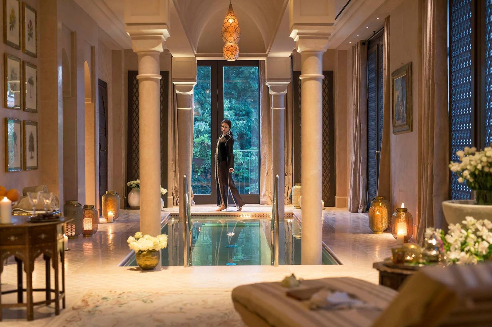 Palazzo Parigi Royal Hammam Privé 粉色大理石泳池