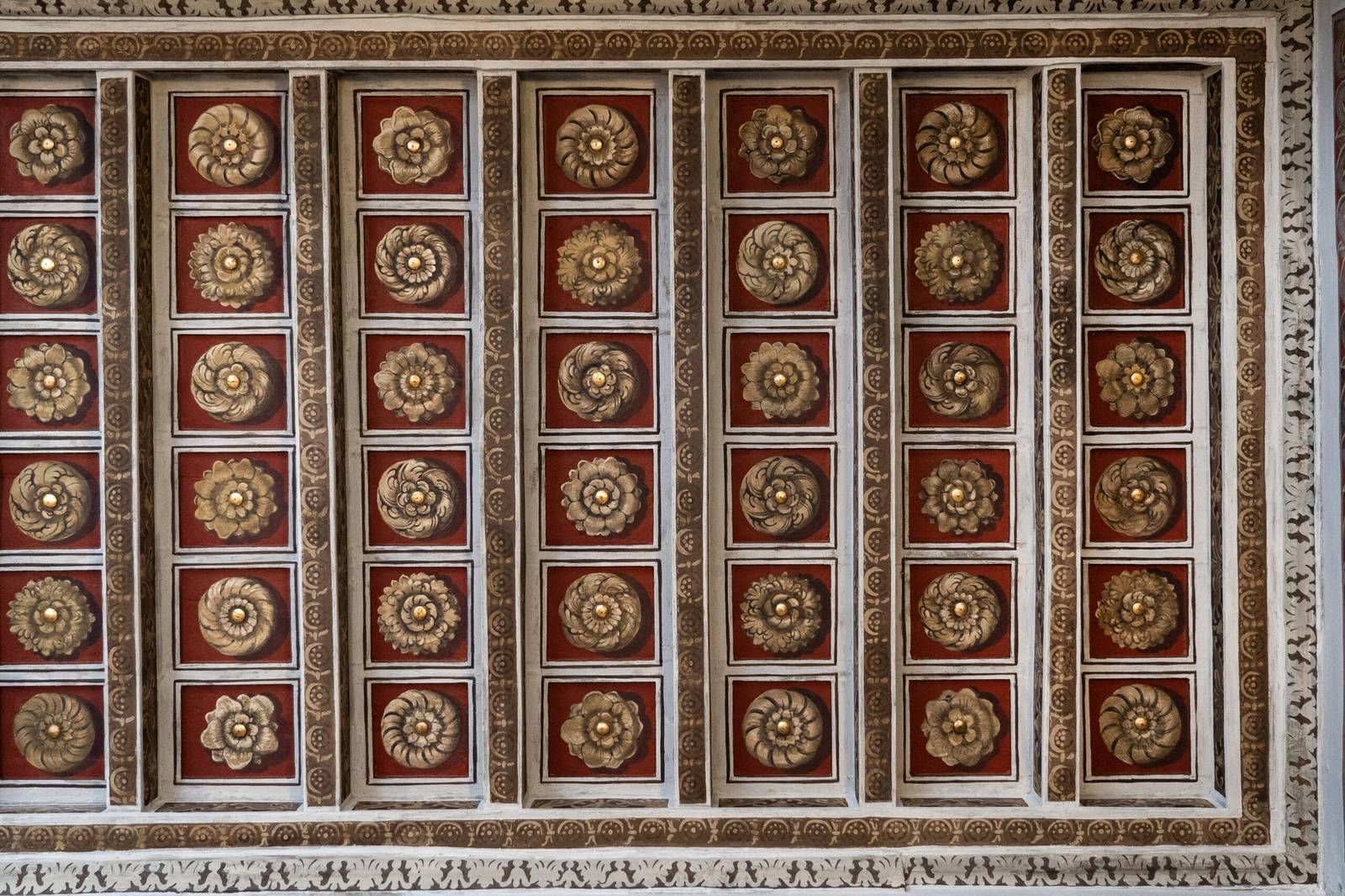 羅馬 Palazzo Roma 彩繪藻井天花板