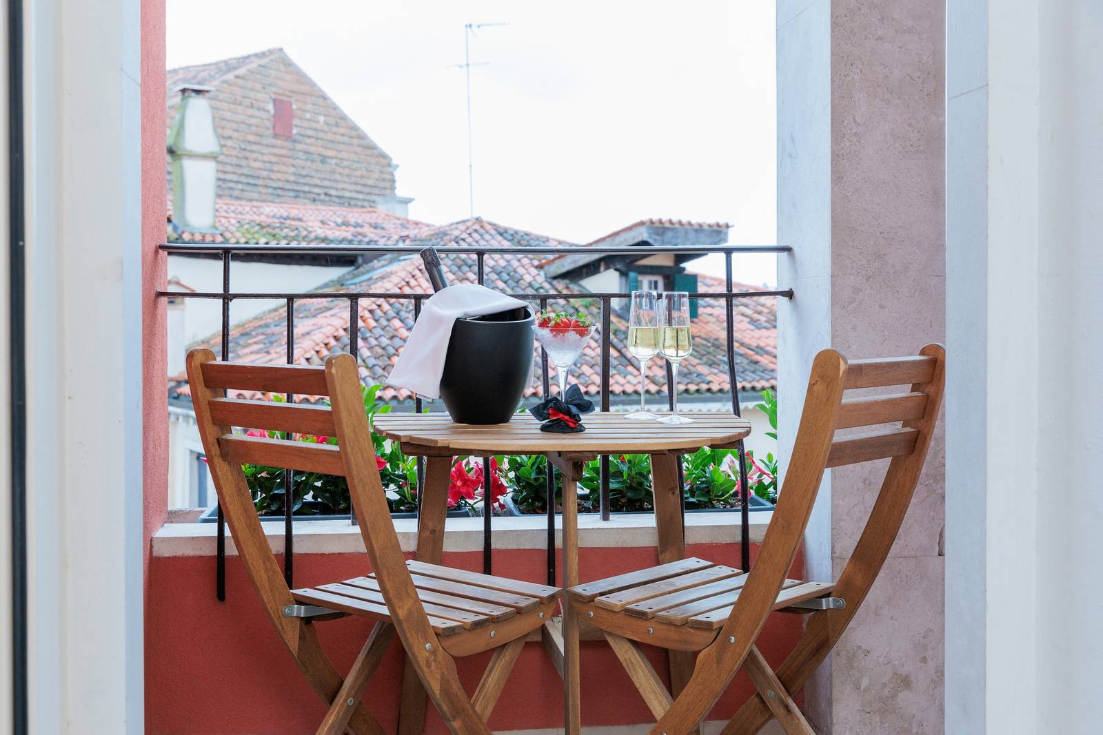 Papadopoli Hotel Venezia 看向威尼斯屋頂的露台