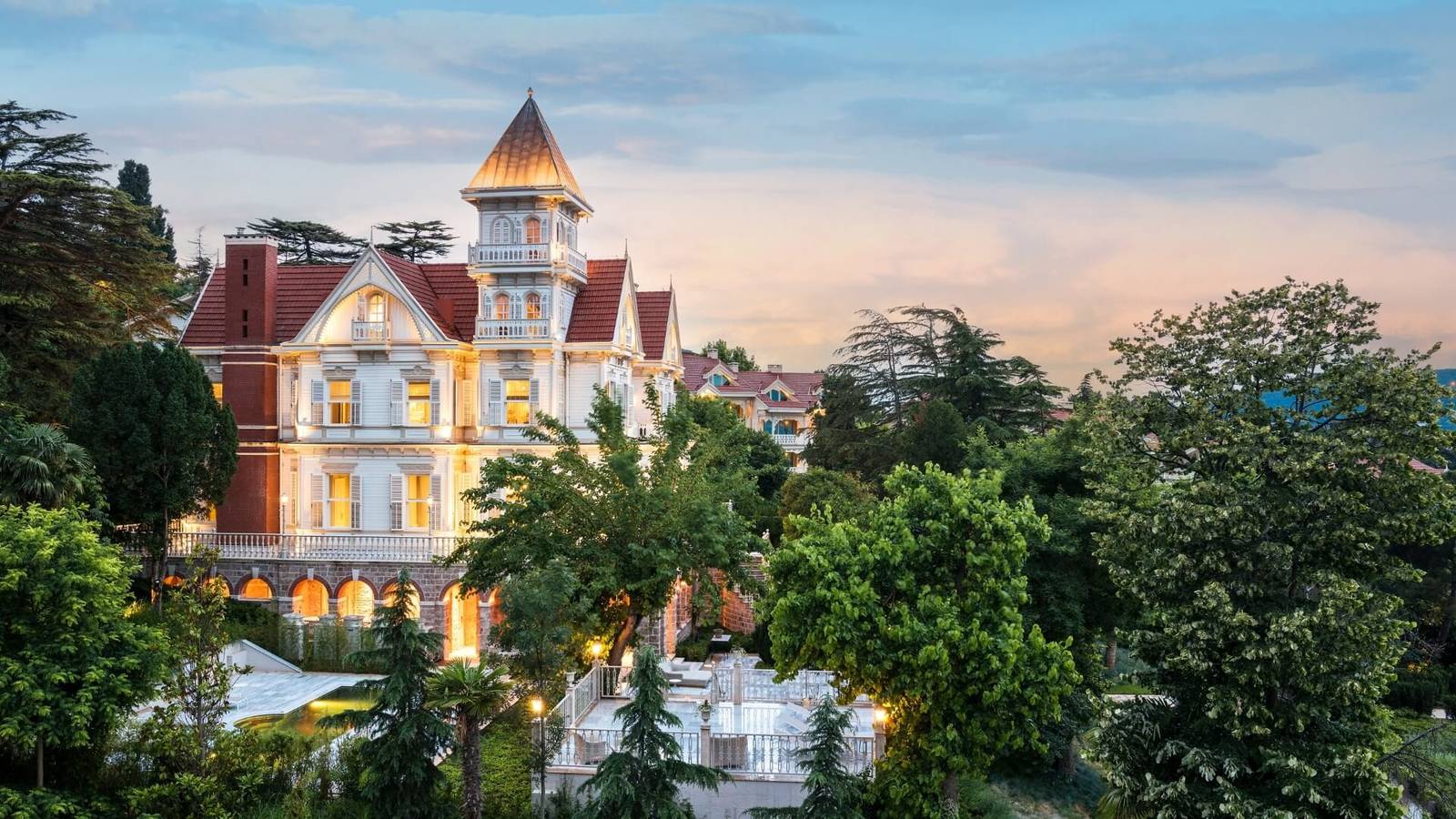 Akdağ Grand Mansion 百年海濱宅邸外觀