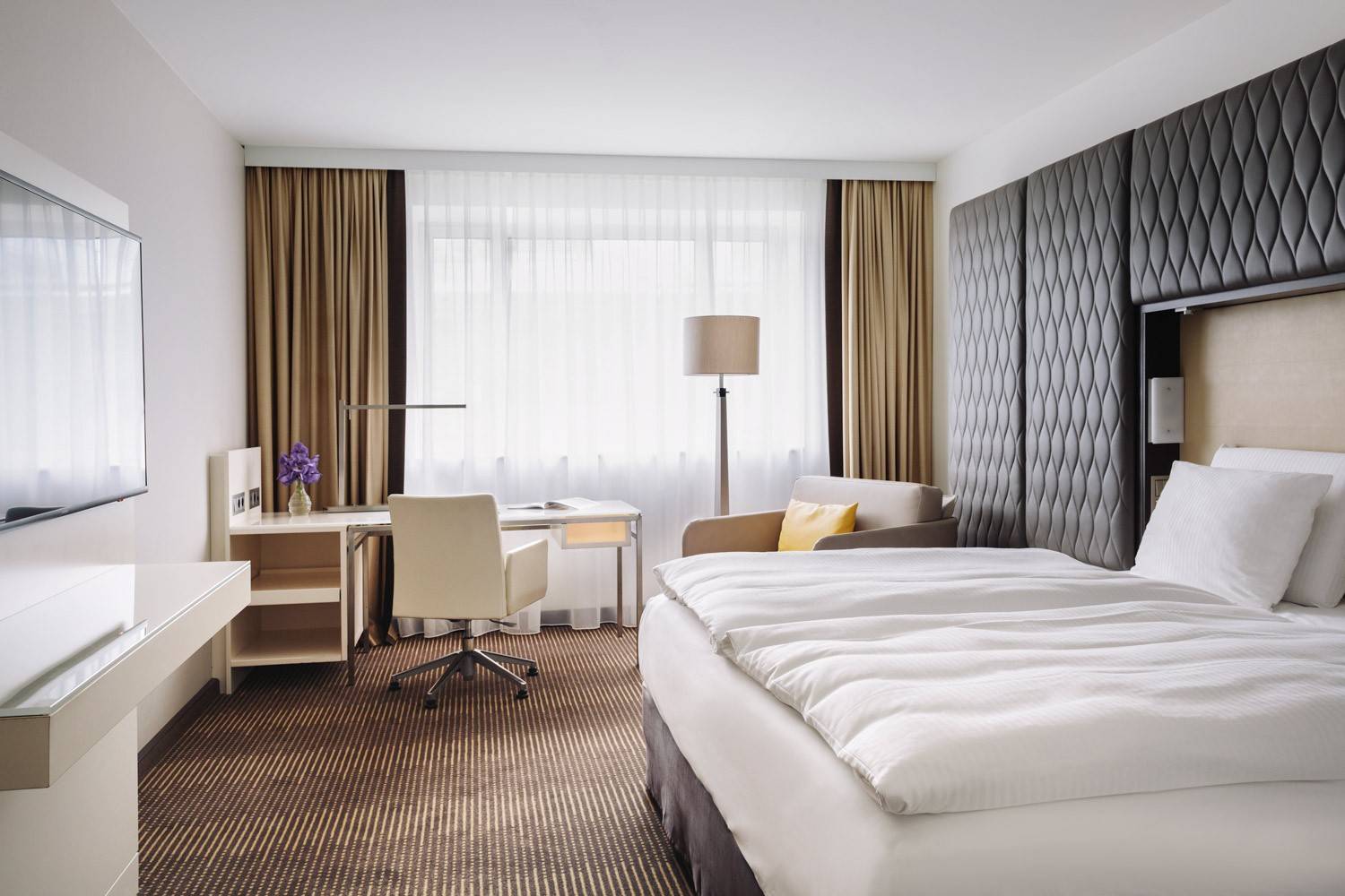 柏林 Pullman Berlin Schweizerhof 大床客房