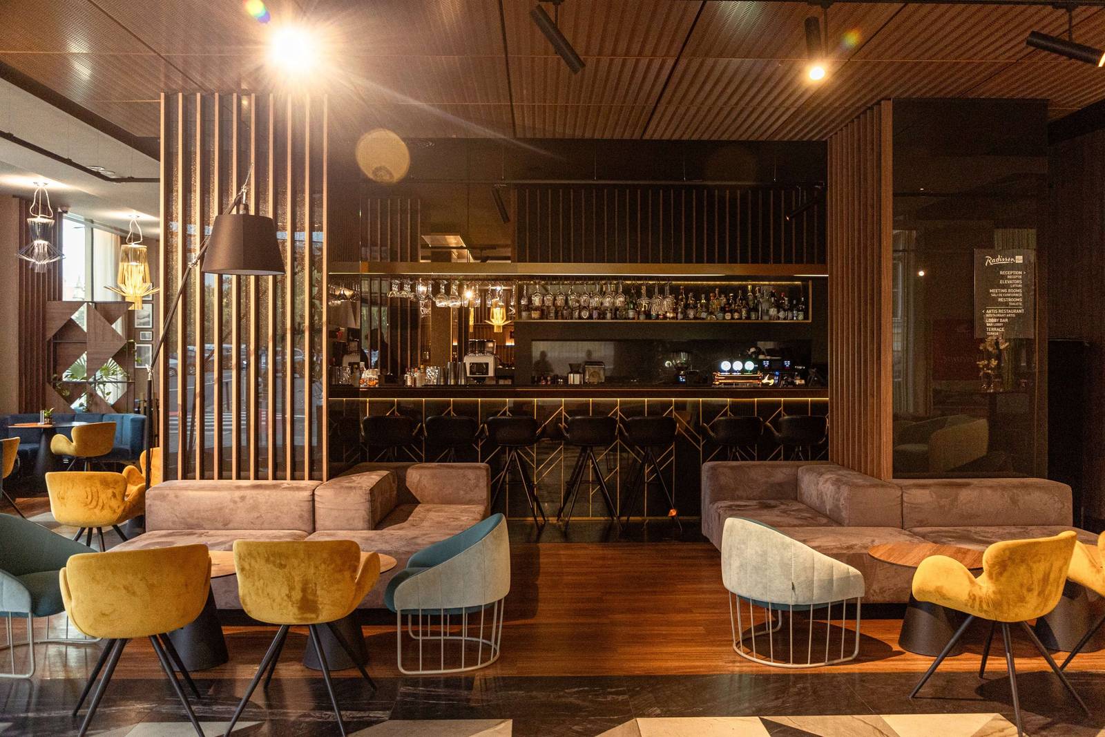 布拉索夫 Radisson Blu Aurum Hotel Aurum Lobby Bar 沙發座位