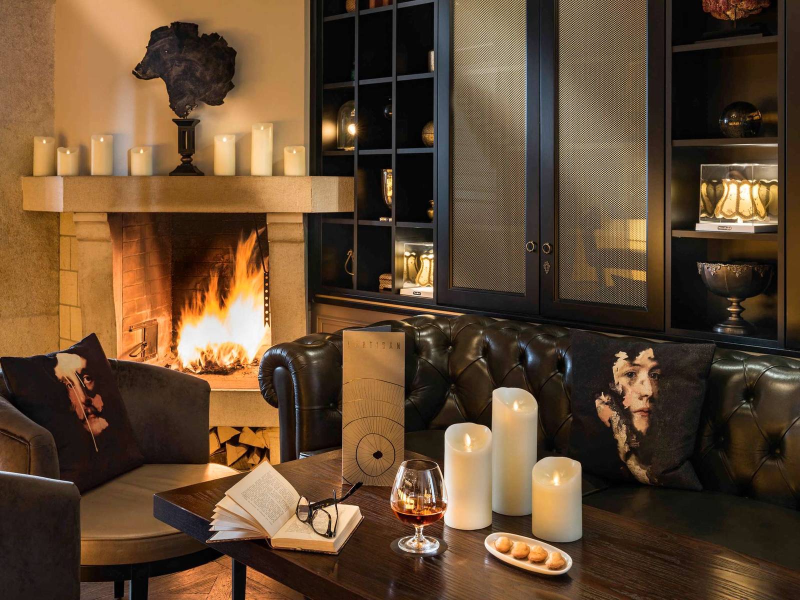 日內瓦 Rotary Hotel Geneva L'ARTISAN 酒吧壁爐座位