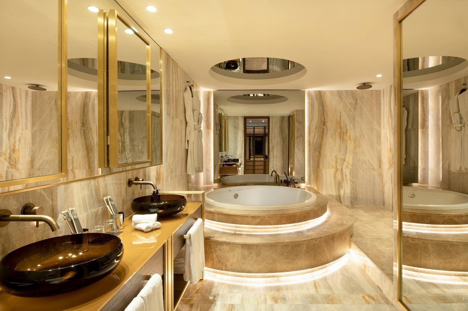 雅典機場 Sofitel Prestige Suite 大理石浴室