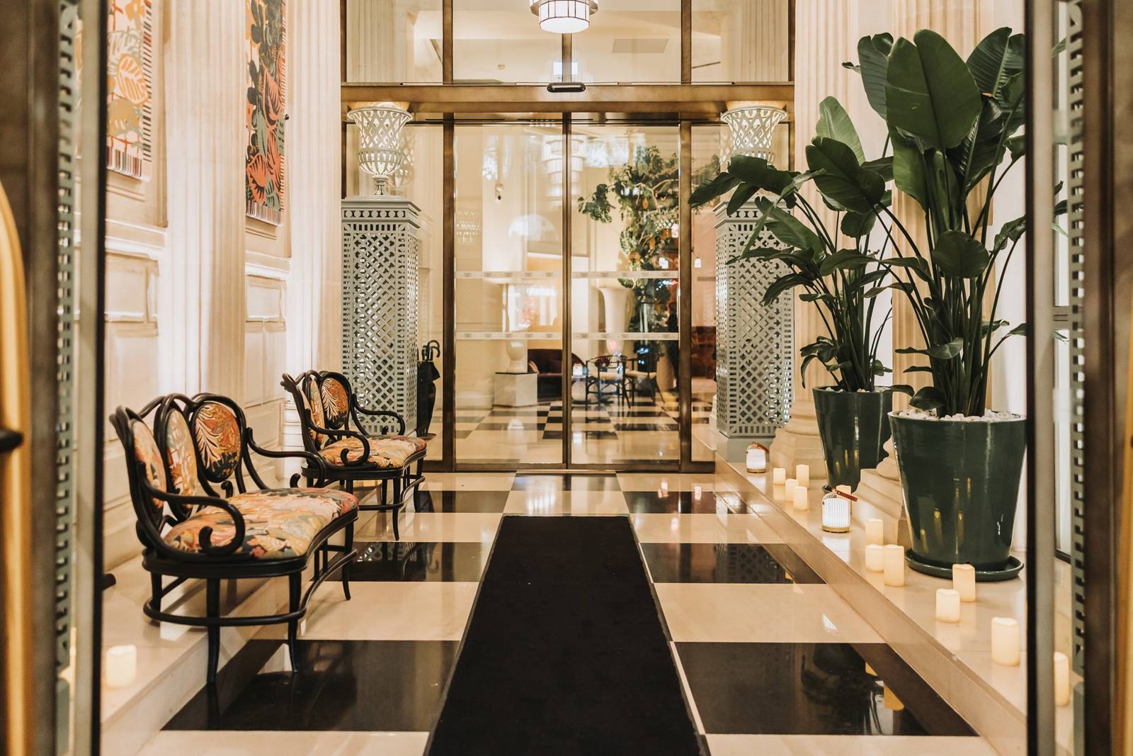 Sofitel Le Scribe 黑白地磚入口大廳