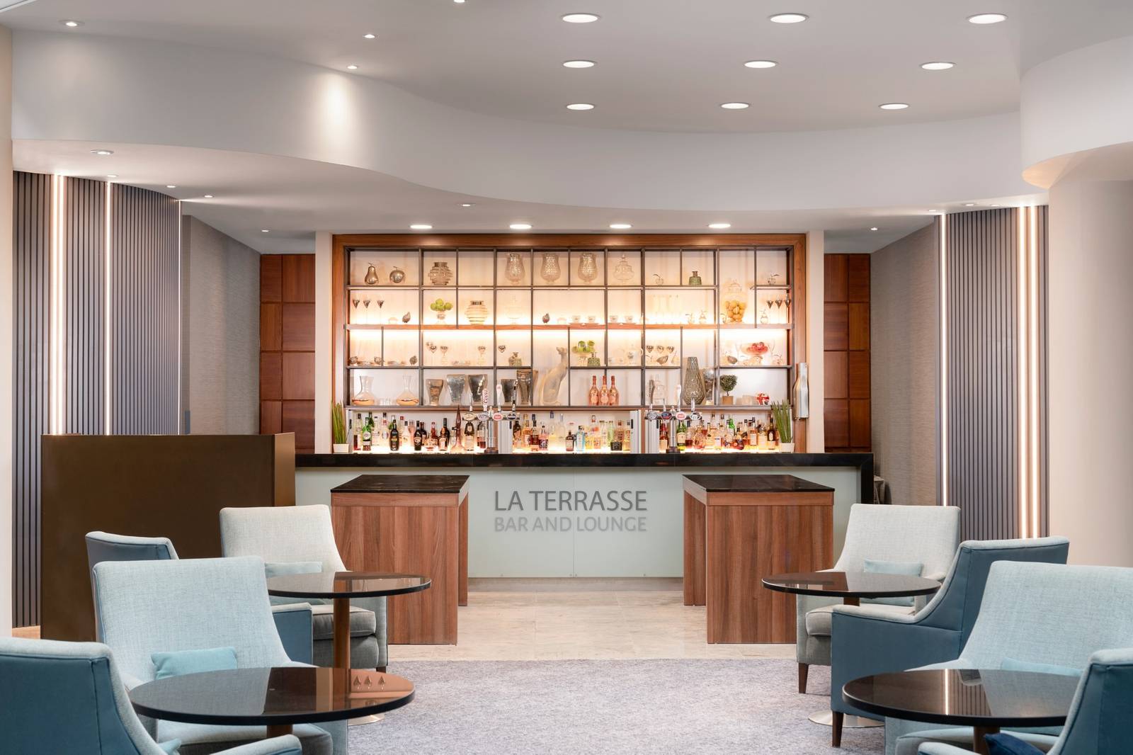 倫敦蓋威克索菲特酒店 La Terrasse 酒吧