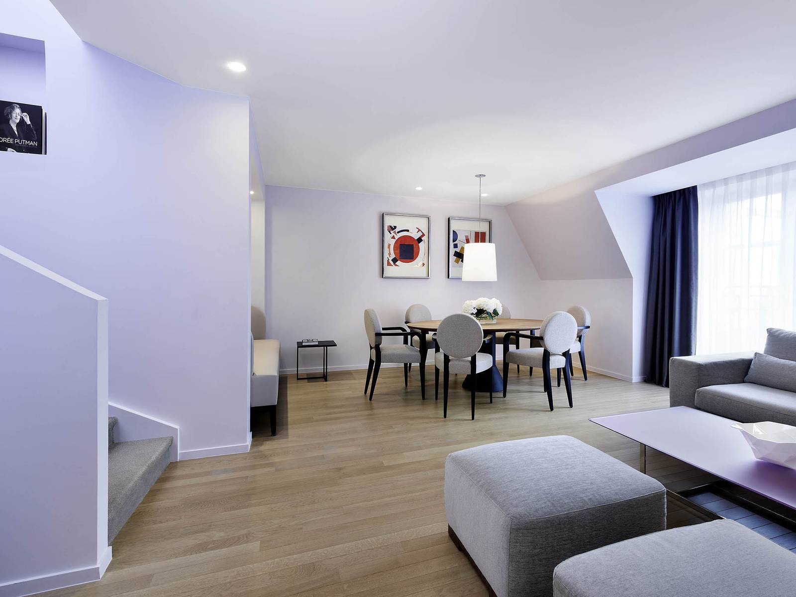 巴黎凱旋門索菲特酒店 Duplex Apartment 樓中樓起居空間