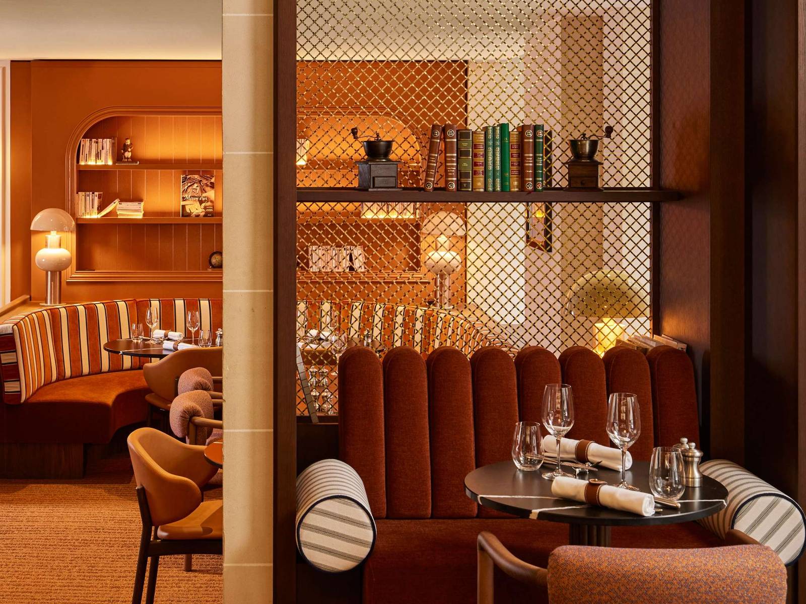 巴黎 Sofitel Baltimore Tour Eiffel Lordy's Paris Club 絨布卡座